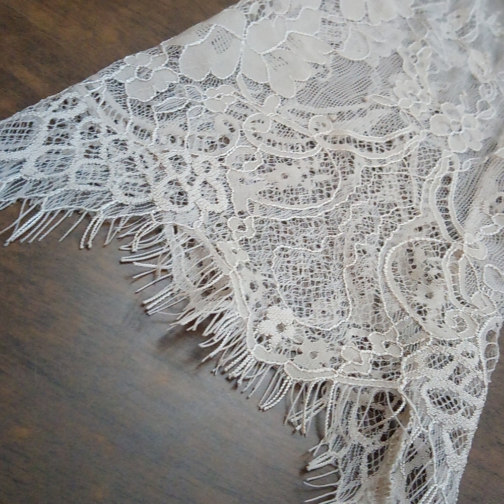 American Eagle Lacey Layered Polka-dot Long Bell Sleeve Zipper Back Blouse Top - Picture 6 of 16